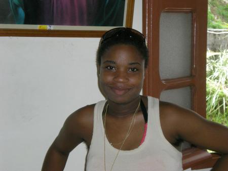 VANEA AKA NENE OU TIA